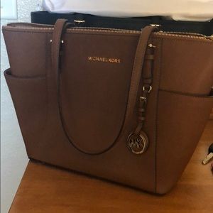 Michael Kors Jet Set Large Saffiano Leather Tote